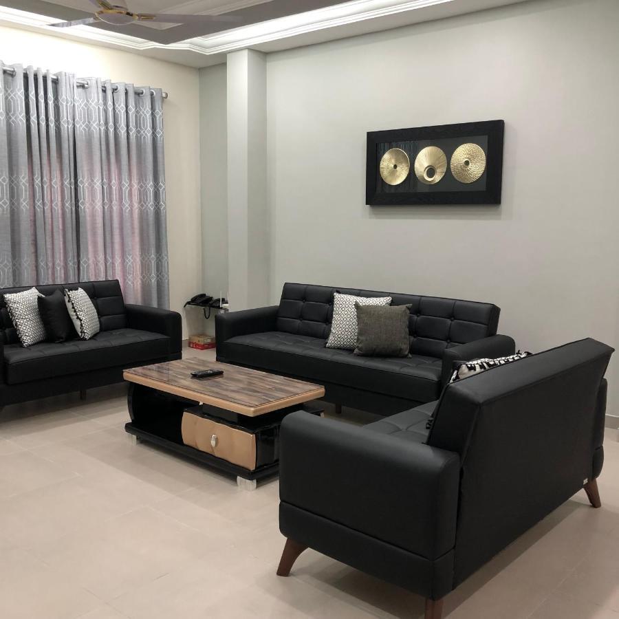Queens View Apartment Accra Exterior photo
