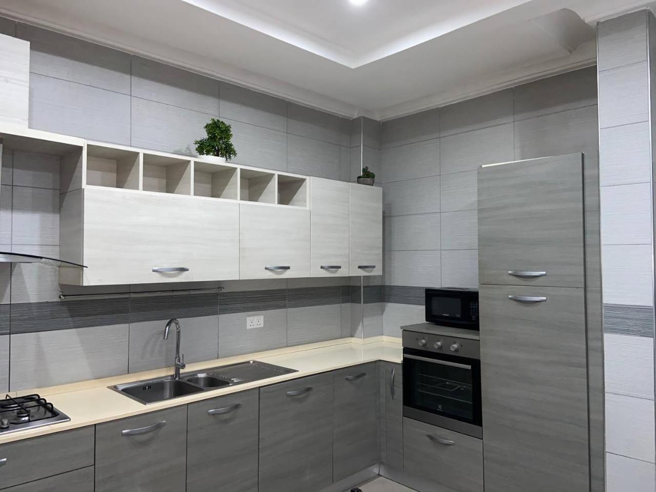 Queens View Apartment Accra Exterior photo