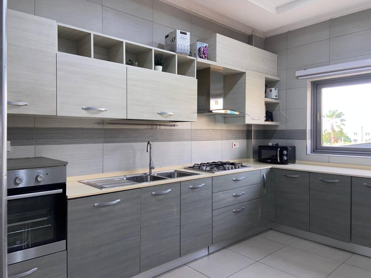 Queens View Apartment Accra Exterior photo