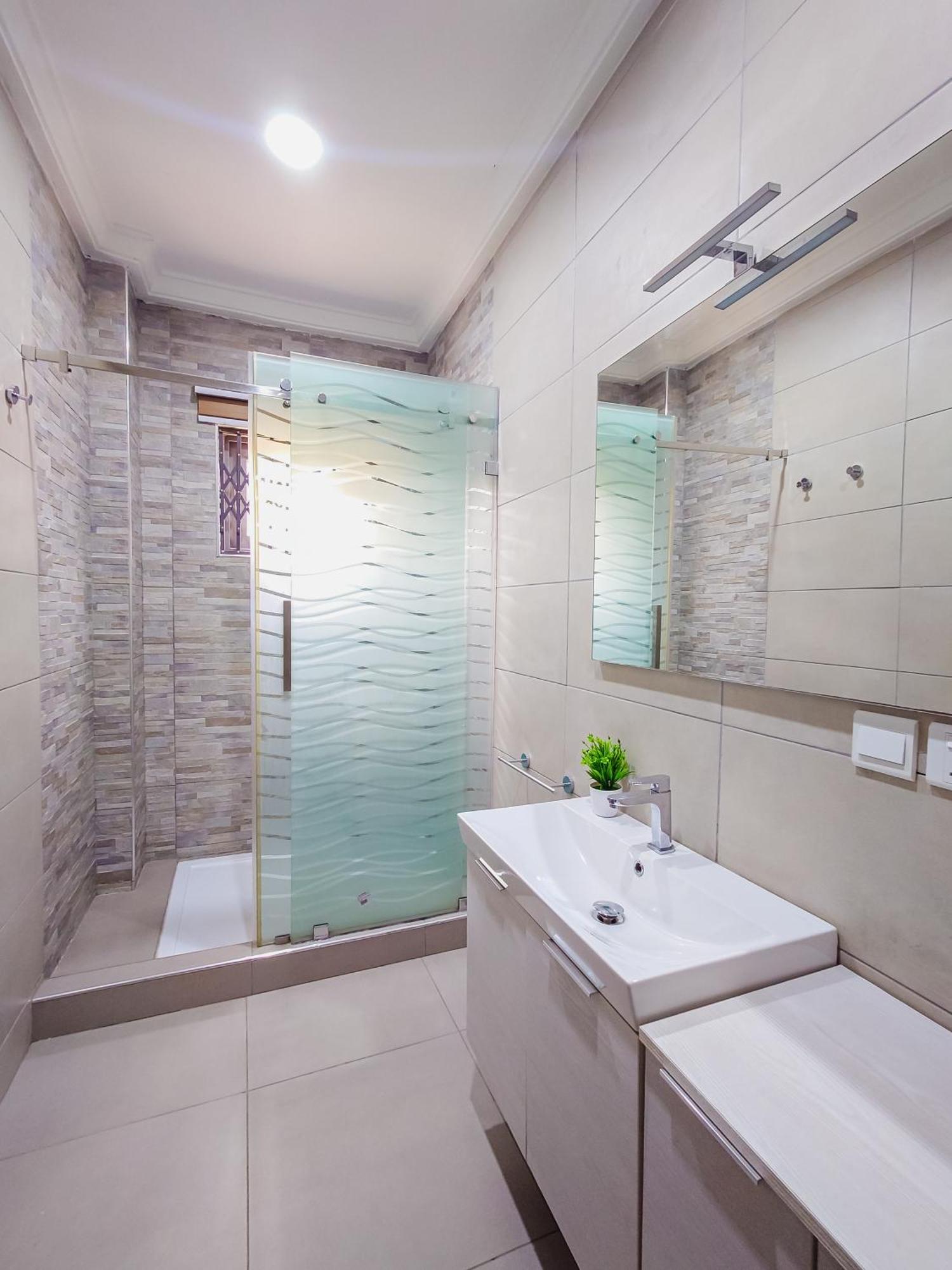 Queens View Apartment Accra Exterior photo
