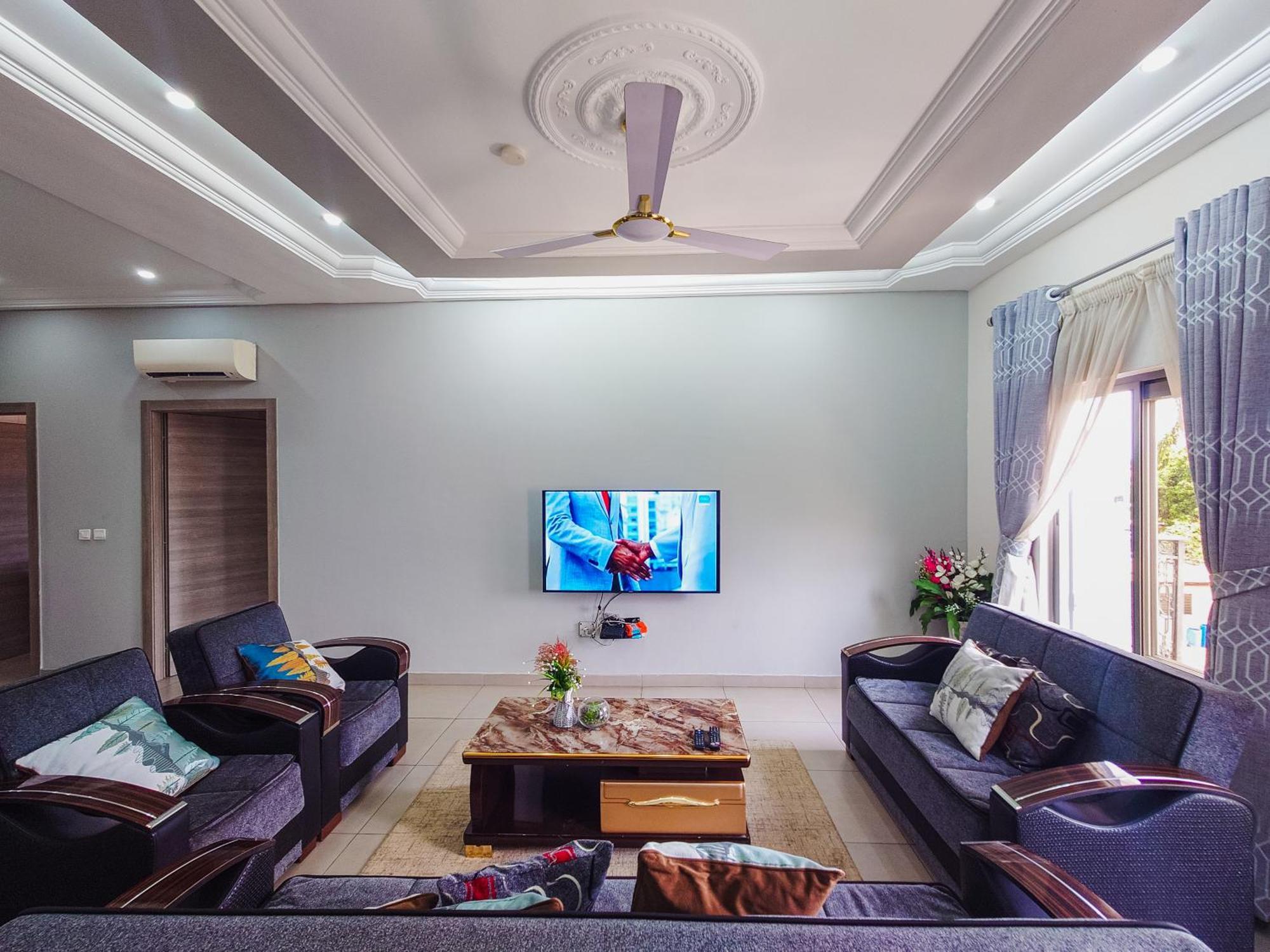 Queens View Apartment Accra Exterior photo